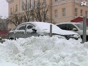 КГГА грозит неправильно припаркованным авто эвакуатором