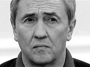 Черновецкий общается с Киевсоветом по телефону Черновецкий общается с Киевсоветом по телефону