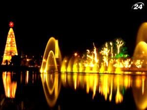 Fonte do Ibirapuera - фотнат расположен прямо посреди озера Fonte do Ibirapuera - фотнат расположен прямо посреди озера