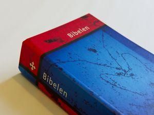 Современный перевод Библии стал бестселлером в Норвегии