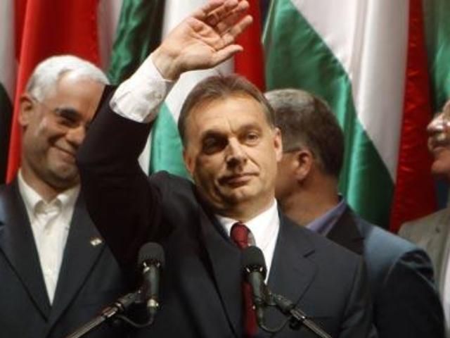 Сторонники венгерского премьера вышли на улицы Будапешта