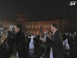 У Відні танцюристи закликали сортувати відходи У Відні танцюристи закликали сортувати відходи