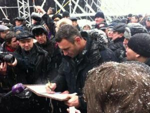 Угоду про об’єднання опозиції підписав Кличко Угоду про об’єднання опозиції підписав Кличко