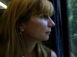 Щоб побачитись із друзями з Facebook, жінка облетіла 12 країн Щоб побачитись із друзями з Facebook, жінка облетіла 12 країн