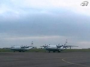 Екіпаж, затриманого у Південному Судані літака, звільнили Екіпаж, затриманого у Південному Судані літака, звільнили