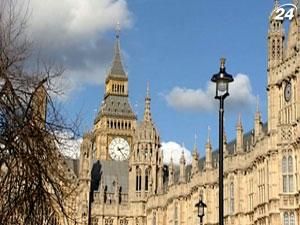 Експерти: Будівлі британського парламенту загрожує руйнація 