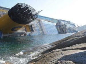 Пассажирам "Costa Concordia" предложили 30-процентную скидку на будущие круизы Пассажирам "Costa Concordia" предложили 30-процентную скидку на будущие круизы