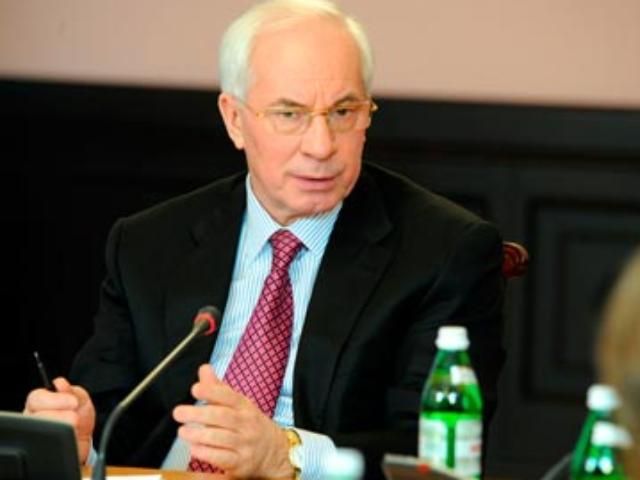 Азаров хочет проверять предприятия без предупреждения Азаров хочет проверять предприятия без предупреждения