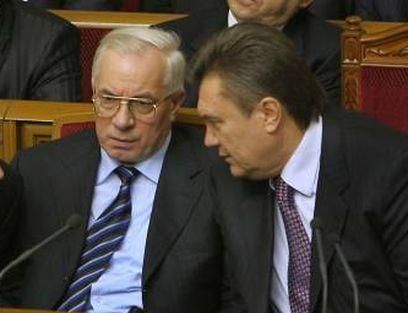 Главком: Після відставки Ярошенка Азаров теж хотів піти. Янукович не відпустив