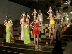 Versace вперше за вісім років презентує себе на тижні високої моди