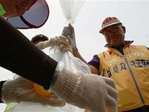 Безкоштовні продовольчі набори роздали жителям КНДР Безкоштовні продовольчі набори роздали жителям КНДР