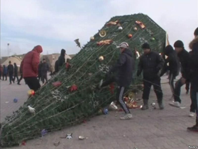 В Казахстане назвали организаторов беспорядков в Жанаозене