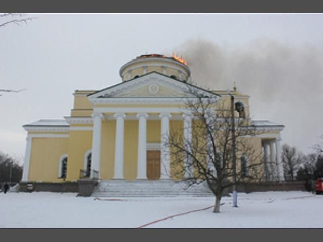 В Болграді знову горить собор УПЦ МП