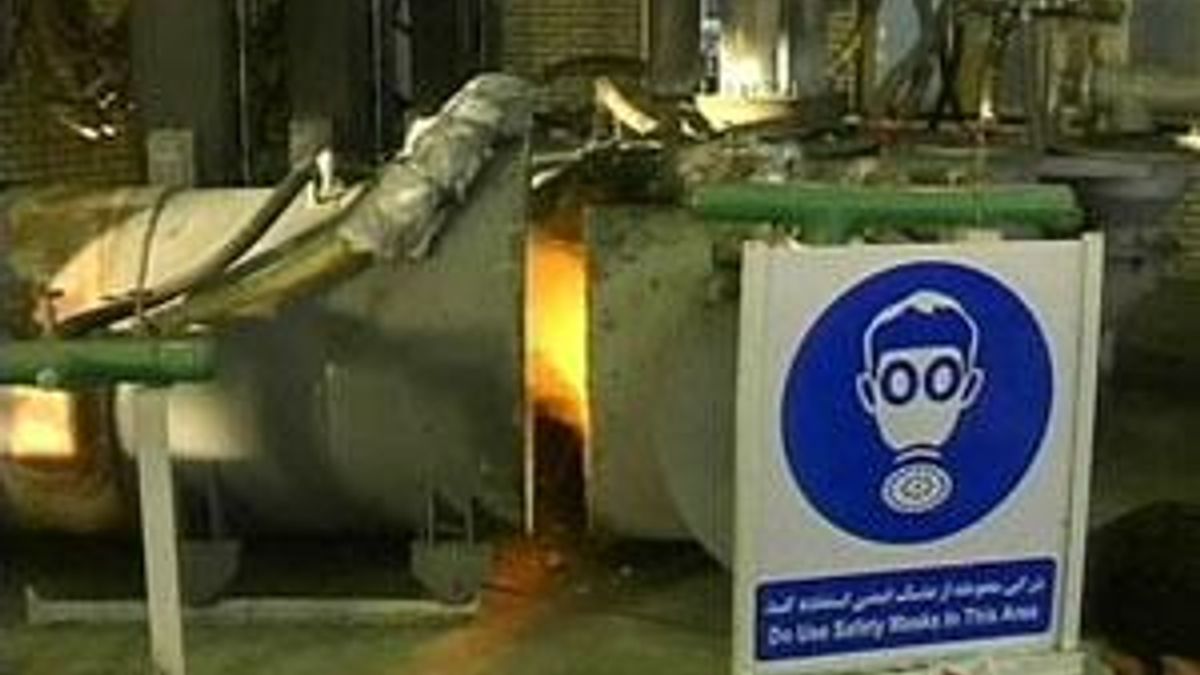 Эксперты: Иран не сможет создать собственное ядерное оружие в 2012 году