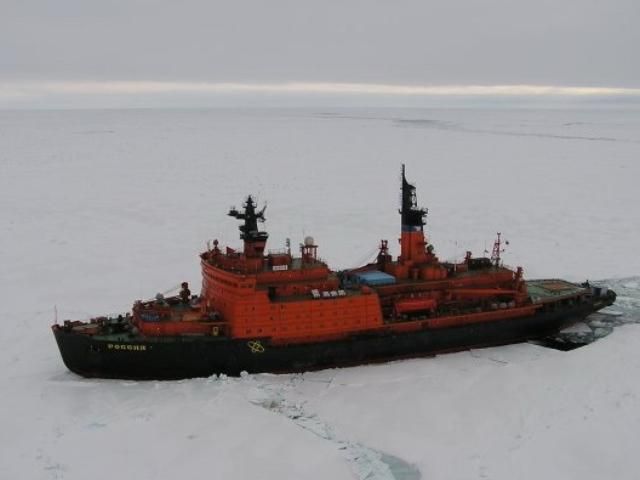 Морозы остановили судоходство в Керченском проливе