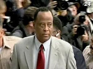 Врач Майкла Джексона просит у суда свободы Врач Майкла Джексона просит у суда свободы