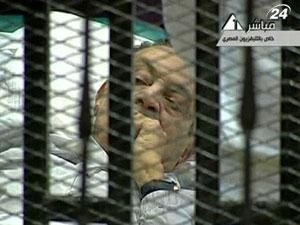 Мубарак просит мировых лидеров о спасении