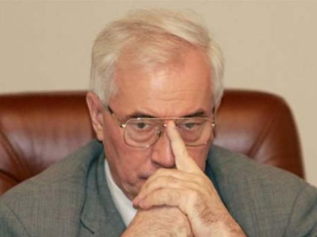 Азаров хоче збільшити податки для багатих до 30-40% Азаров хоче збільшити податки для багатих до 30-40%