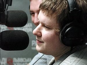Во Львове лучшего радиоведущего отправили в вынужденный отпуск за "Убей п * раса!"