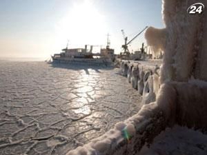 Через сильні морози замерзає Чорне море Через сильні морози замерзає Чорне море