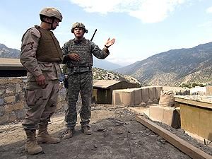 США оставят в Афганистане военных инструкторов. Остальных солдат выведут в 2013 году