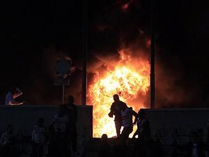 Глава міста, де зарізали 74 вболівальників, пішов у відставку Глава міста, де зарізали 74 вболівальників, пішов у відставку