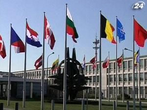 НАТО передасть владу афганському уряду швидше запланованого