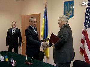 Уряд США передав Україні прилади радіаційного контролю вартістю понад 200 тис. дол.
