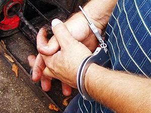 На Тернопільщині затримали 27-річного ґвалтівника з іграшковим пістолетом На Тернопільщині затримали 27-річного ґвалтівника з іграшковим пістолетом