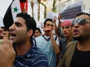 Сирийские оппозиционеры хотели взять консульство Сирии в Стамбуле