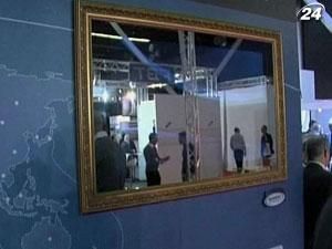 Ярмарка электроники представляет уникальный телевизор-зеркало