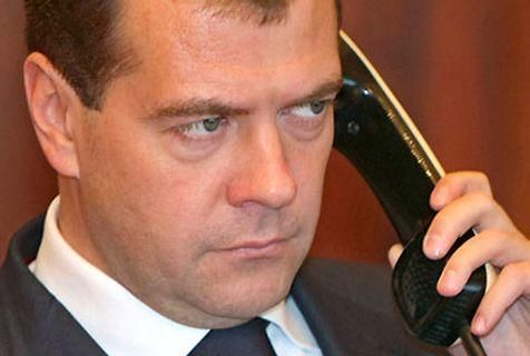 Саркози собирался поговорить с Медведевым о Сирии, но тот не захотел Саркози собирался поговорить с Медведевым о Сирии, но тот не захотел