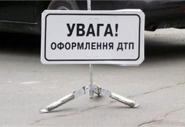 В Севастополе автобус врезался в опору. 10 травмированных В Севастополе автобус врезался в опору. 10 травмированных