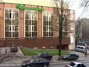 Украинцы доверяют свои сбережения лишь 20 банкам Украинцы доверяют свои сбережения лишь 20 банкам