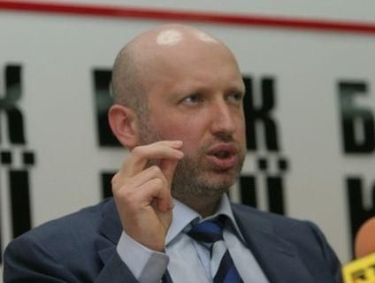 Турчинов запевняє, що знав про "операцію" Забзалюка Турчинов запевняє, що знав про "операцію" Забзалюка