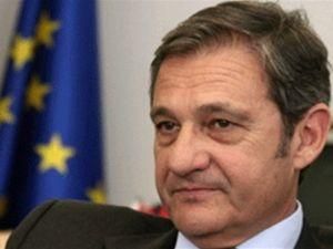 Тейшейра: ЄС призупинив допомогу Україні за деякими програмами