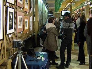В столице открыли выставку ручной фотографии В столице открыли выставку ручной фотографии