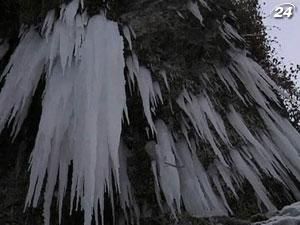 В Європі через сильні снігопади заблоковано сотні автошляхів В Європі через сильні снігопади заблоковано сотні автошляхів