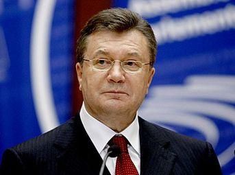 Оппозиция обещает "шоу" при вручении Януковичу повестки в суд США