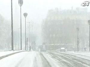 В большей части Франции объявлен повышенный уровень опасности В большей части Франции объявлен повышенный уровень опасности