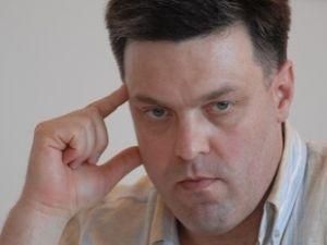 Тягнибок боится, что действующая власть может его арестовать Тягнибок боится, что действующая власть может его арестовать