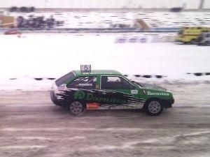 Харків: автомобіль на перегонах врізався у глядачів