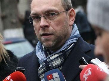 Власенко: Я не можу сказати, що Тимошенко може самостійно рухатись Власенко: Я не можу сказати, що Тимошенко може самостійно рухатись