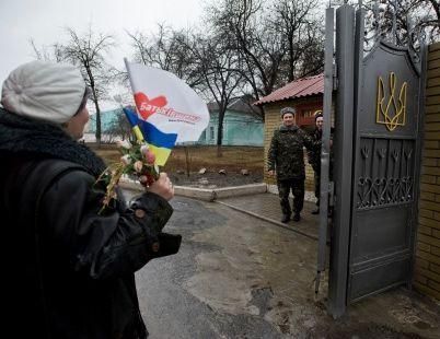 Медики начали осмотр Тимошенко Медики начали осмотр Тимошенко