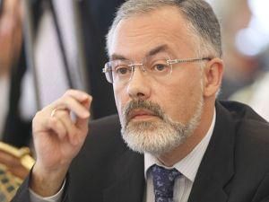 Табачник: Студенти-контрактники мають платити не менше 8-10 тисяч на рік Табачник: Студенти-контрактники мають платити не менше 8-10 тисяч на рік