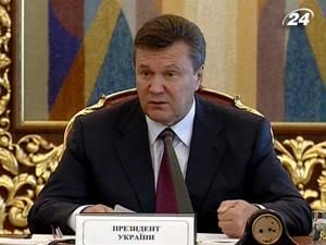 Янукович обіцяє регіонам більше грошей