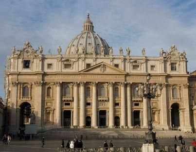 Італійський прем'єр хоче збирати податки з церкви