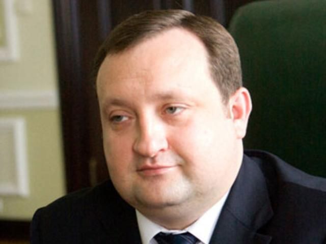 Арбузов уверен в стабильности гривны Арбузов уверен в стабильности гривны