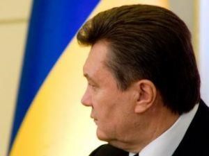 Янукович поздравил нового президента Туркменистана