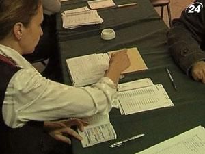 У Латвії проводять референдум про статус російської мови У Латвії проводять референдум про статус російської мови